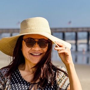 Meet your Posher, Mae